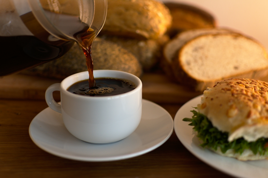 6 sinais de que está consumindo café em excesso