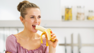 Comer uma Banana Antes de Dormir Ajuda Você a Dormir Melhor