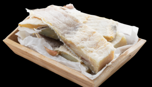 Como tirar o sal do bacalhau?