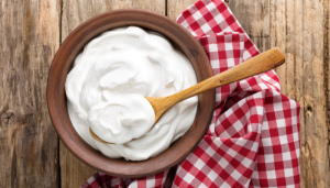 Receita iogurte natural caseiro com apenas 2 ingredientes