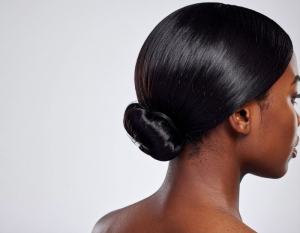 Por que algumas mulheres usam o cabelo preso? A psicologia explica