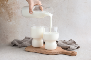 10 alimentos que superam o leite quando o assunto é cálcio
