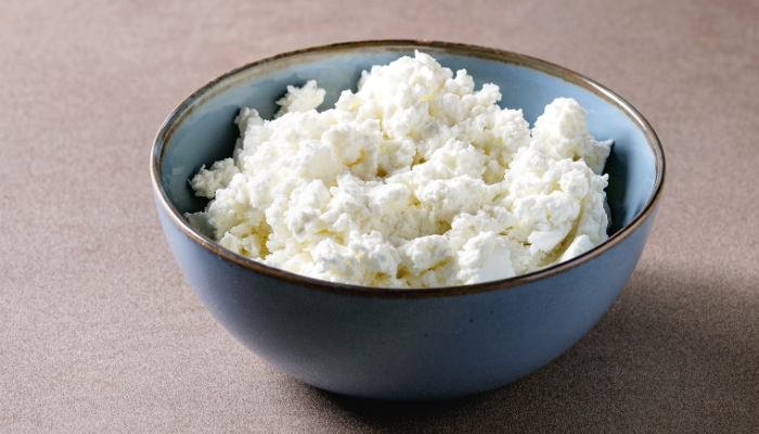 Queijo cottage: nutrição, benefícios e receita caseira