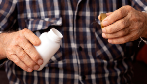 Como manter a vitalidade após os 60: vitaminas e minerais para idosos